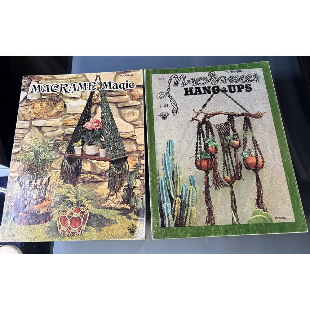 2 VINTAGE MACRAME INSTRUCTION BOOKS 1970s Macramé Magic & Hang Ups